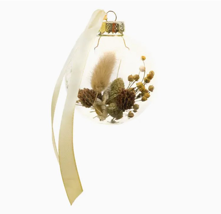 Christmas Ornament with Dried Flowers - Hug in a box.ie