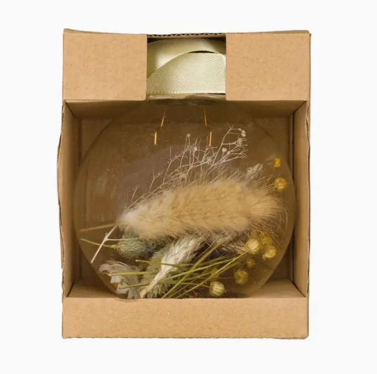 Christmas Ornament with Dried Flowers - Hug in a box.ie