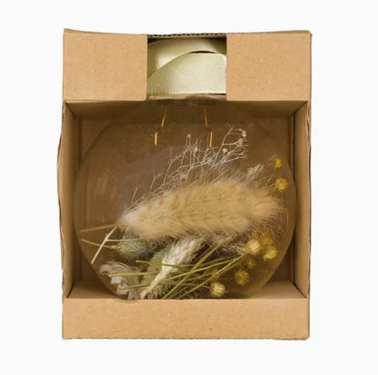 Christmas Ornament with Dried Flowers - Hug in a box.ie