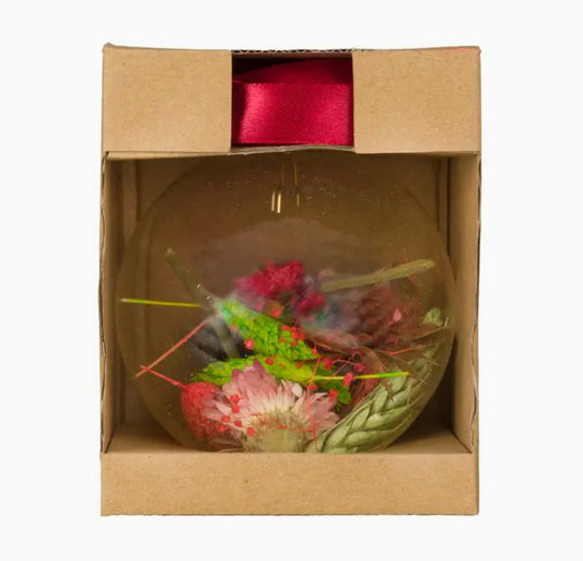 Christmas Ornament with Dried Flowers - Hug in a box.ie