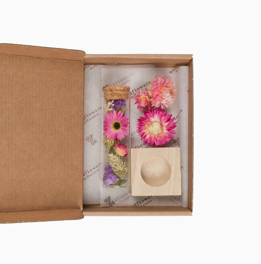 Dried Flowers - Message in A Box - Hug in a box.ie