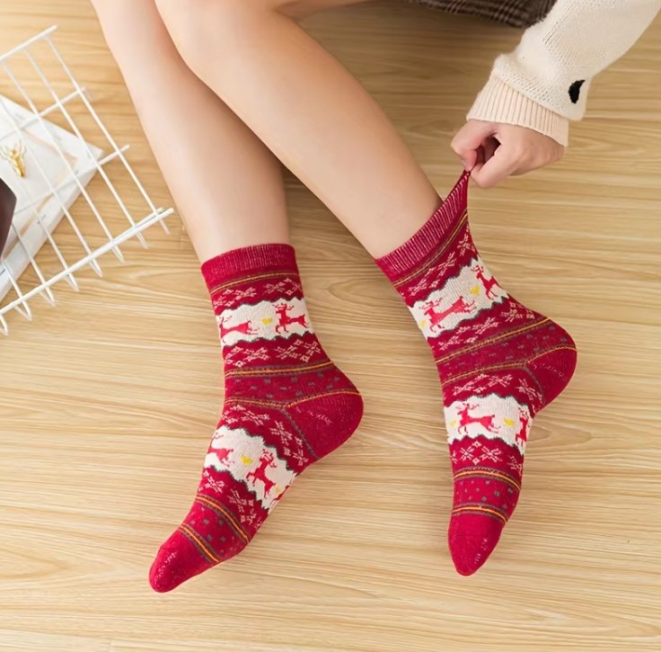 Festive Christmas Socks - Size 3 - 5 (35 - 38) - Hug in a box.ie